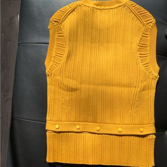 3.1 PHILLIP LIM GOLD RIBBED SLEEVELESS SWEATER - Picture 4 of 7